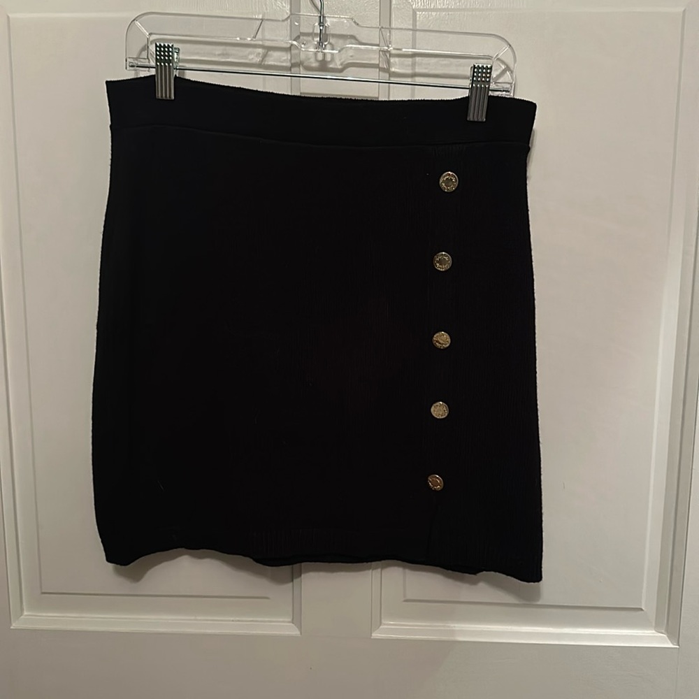 Black knit pencil skirt